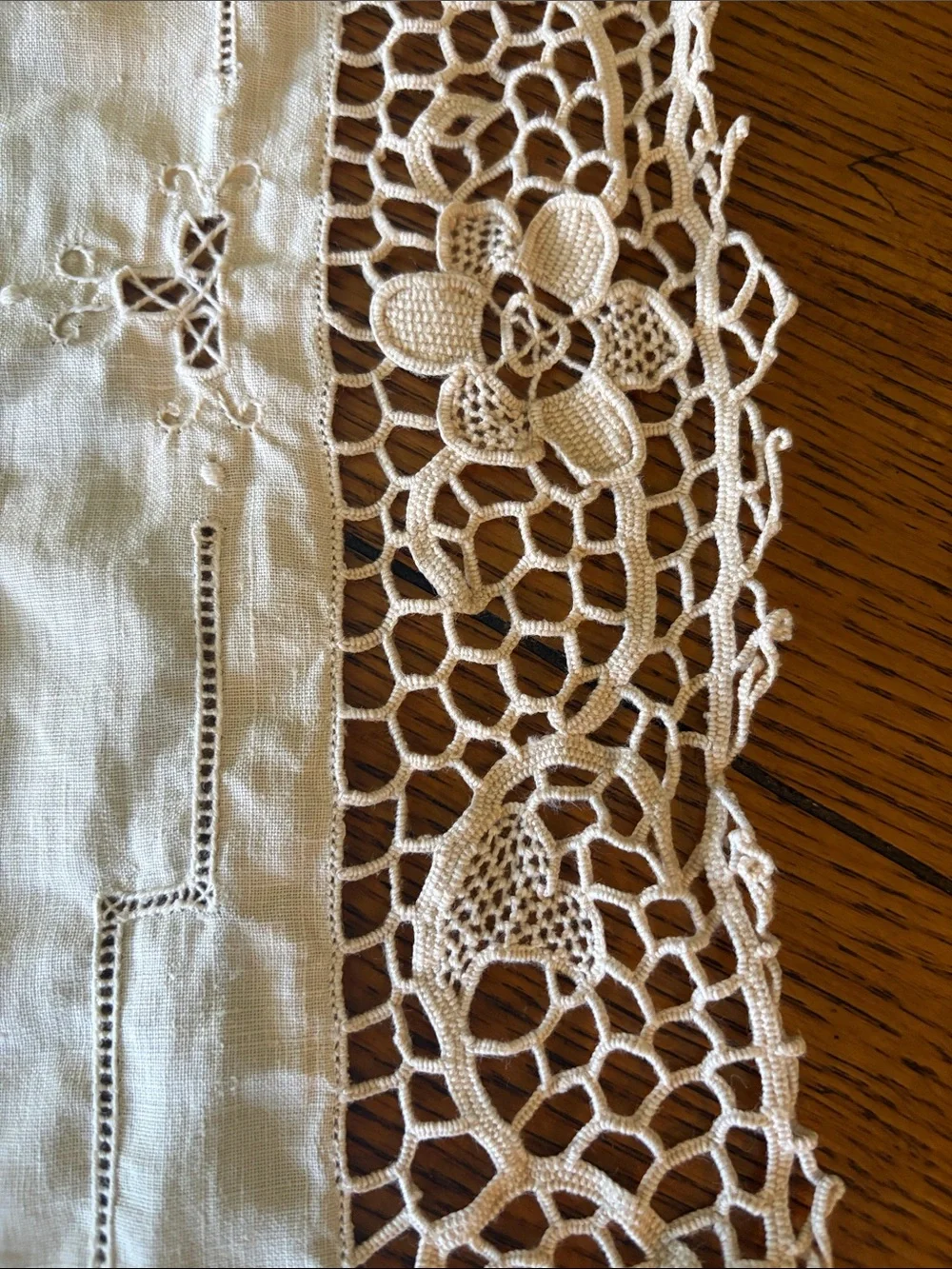 Vintage Cream Embroidered Table Linen